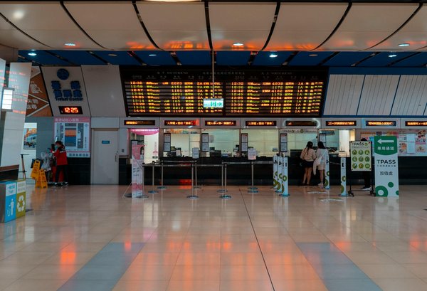 Quels sont les meilleurs itinéraires pour une randonnée à travers les montagnes des Andes?